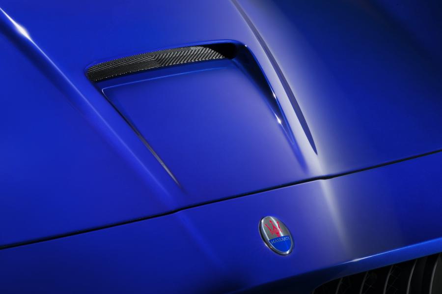 Детали экстерьера Maserati GranCabrio MC Centennial Edition 2014 года  (фото 9 из 23)